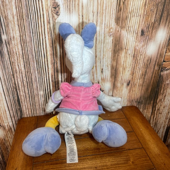 Disney Store Daisy  Duck Plush Stuffed Animal Pink Shirt Purple Bow 18" - Picture 3 of 4